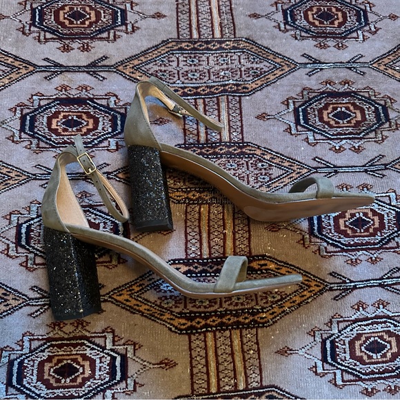 Banana Republic Sage Green Suede Sandals Black Glitter Heels Size 9 - Picture 3 of 8
